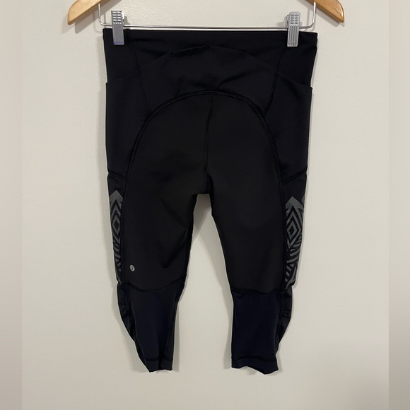 Lululemon Stash It Crop Black 6 - Picture 14 of 16